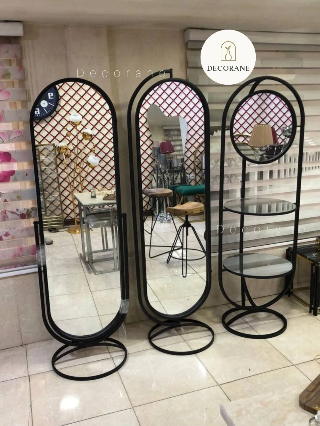 آینه ایستاده فلزی